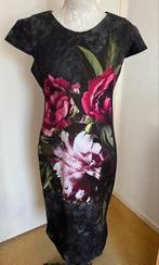 Rinascimento jurk met bloemen maat 40, Kleding | Dames, Jurken, Maat 38/40 (M), Zwart, Ophalen of Verzenden, Zo goed als nieuw