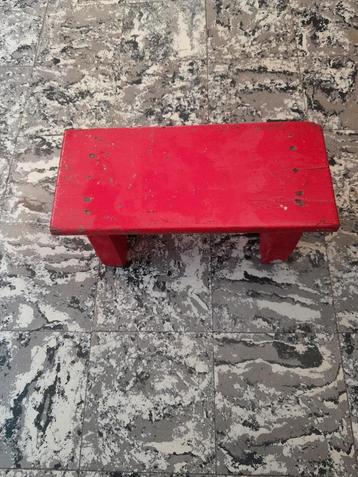 Vintage Voetenbankje Opstapje Houten Vensterbankje Krukje beschikbaar voor biedingen