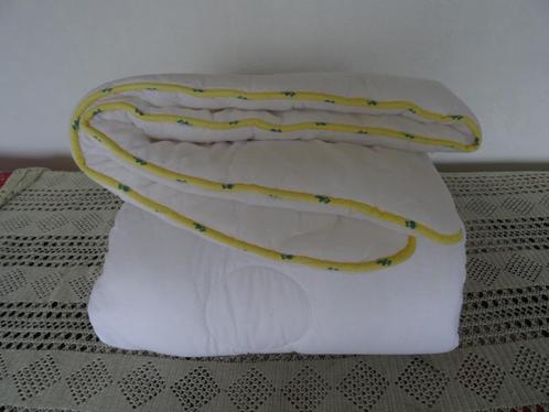 DEKBED  meisje, Kinderen en Baby's, Kinderkamer | Beddengoed, Gebruikt, Deken of Dekbed, Wit, Jongetje of Meisje, Ophalen of Verzenden