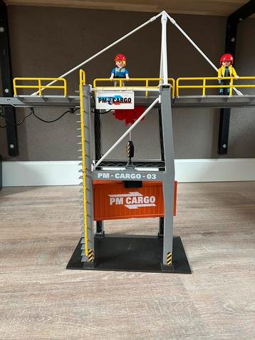 Elektrisch bedienbare laadkraan van playmobil beschikbaar voor biedingen
