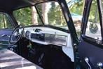 trouwauto te huur: klassieke Chevrolet 3100 pick up, Trouwauto