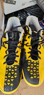 Yonex schoenen  maat 46, Ophalen of Verzenden, Zo goed als nieuw, Schoenen