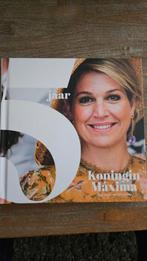 5 jaar koningin Maxima, geschreven door Marc van der Linden, Verzamelen, Ophalen of Verzenden, Zo goed als nieuw, Tijdschrift of Boek