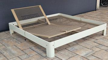 Keurige Auping  200x200 met 2 spiralen  beschikbaar voor biedingen