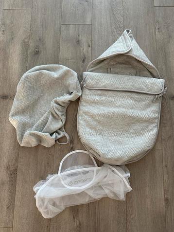 Baby Anne-Cy voetenzak, hoes & muggennet - Nette staat beschikbaar voor biedingen