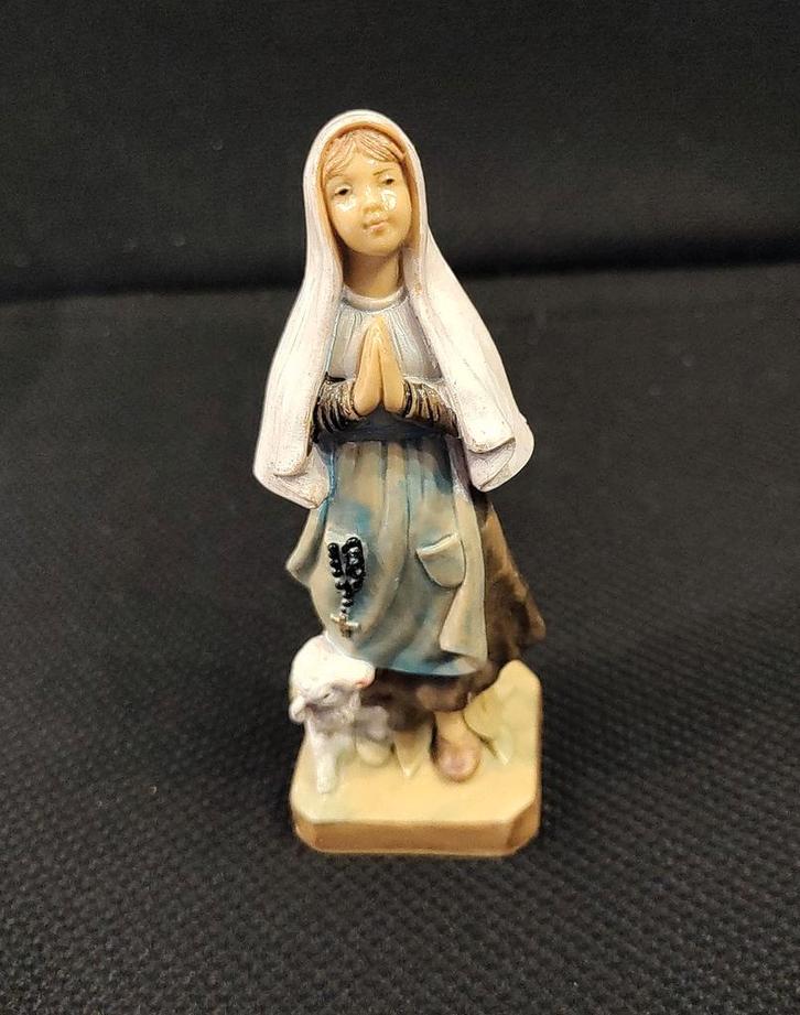 Vintage beeldje van Sint Bernadette met Schaap Depose, Antiek en Kunst, Antiek | Religie, Verzenden