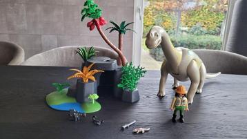 Playmobil 4172 Brachiosaurus met rotspartij (Dino) beschikbaar voor biedingen