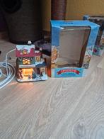 Dickensville Verlicht kersthuis Oliver Butcher, Ophalen of Verzenden, Zo goed als nieuw