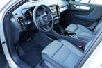 Volvo XC40 2.0 B4 Plus Dark | Verwarmbare voorstoelen | Verw, Auto's, Gebruikt, Euro 6, 4 cilinders, Origineel Nederlands