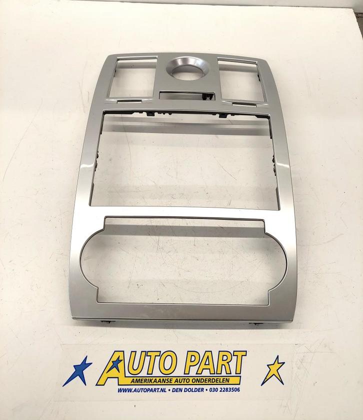 Chrysler 300c dashboard radio paneel 2005-2007, Auto-onderdelen, Dashboard en Schakelaars, Amerikaanse onderdelen, Chrysler, Gebruikt