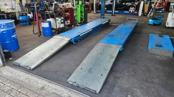 Schaarhefbrug hefbrug autobrug Autec AST4009/42 4000Kg APK beschikbaar voor biedingen