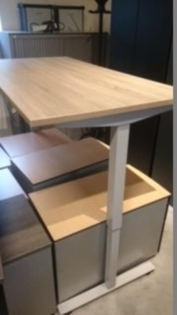 Bureaus  diverse uitvoeringen, Huis en Inrichting, Bureaus, Gebruikt, Bureau, Ophalen