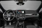 BMW X1 sDrive20i M-Sport Pano Camera Stoelverwarming HUD, Auto's, 4 cilinders, 179 pk, Zwart, Leder