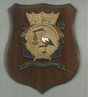 Wapenschildjes Diverse Koninklijke Marine weer andere. beschikbaar voor biedingen