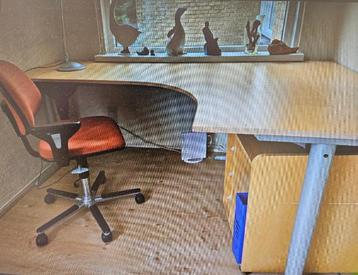Werktafelcombinatie/bureau EFFEKTIV-T van Ikea - afbeelding 1