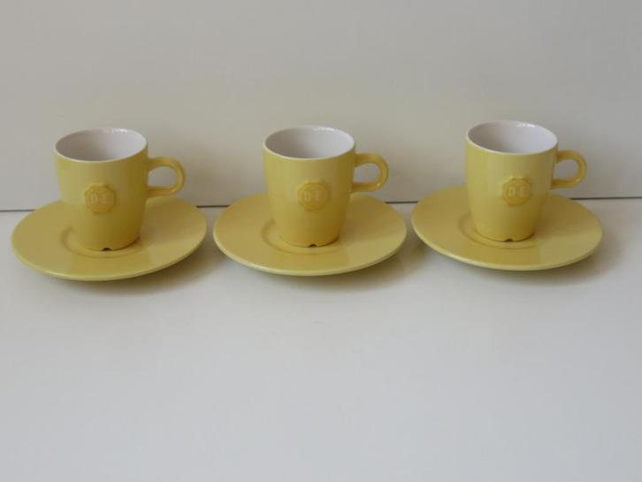 Douwe Egberts Mosa Senseo kopjes, 3 gele kop en schotels, Huis en Inrichting, Keuken | Servies, Zo goed als nieuw, Kop(pen) en/of Schotel(s)