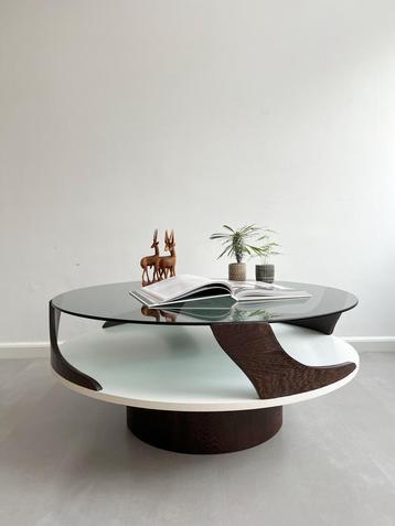 Vintage Space Age salontafel wengé, rookglas blad, jaren 60 beschikbaar voor biedingen