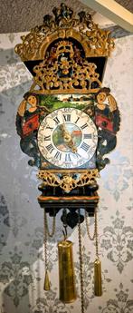 Bijzondere stoelklok.  Gesign: P D I  Pieter Dirks  Inia, Ophalen of Verzenden