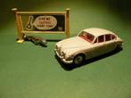 DINKY TOYS:   JAGUAR 3.4 LITRE     ( nr.195)  & 97 % MINT, Ophalen of Verzenden, Zo goed als nieuw, Auto, Dinky Toys