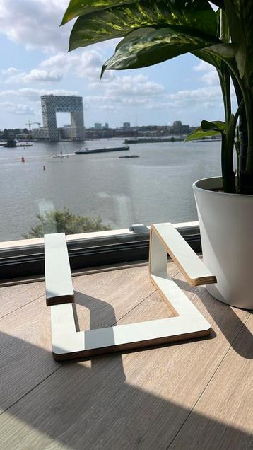 IKEA STENERIK Laptop Standaard /Laptop Stand beschikbaar voor biedingen