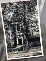Ansichtkaart van de ingang van de N.H. kerk te Bellingwolde, Ophalen of Verzenden, 1940 tot 1960, Ongelopen, Groningen