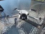DJI Mini 4 Pro Battery Plus Fly More & DJI RC2 Controller, Ophalen of Verzenden, Zo goed als nieuw, Drone met camera