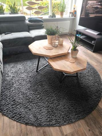 Vloerkleed 200 cm doorsnede  beschikbaar voor biedingen