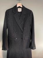 Aaiko streepjes pak stretch (lange blazer S, broek M), Verzenden, Zwart, Zo goed als nieuw, Maat 36 (S)