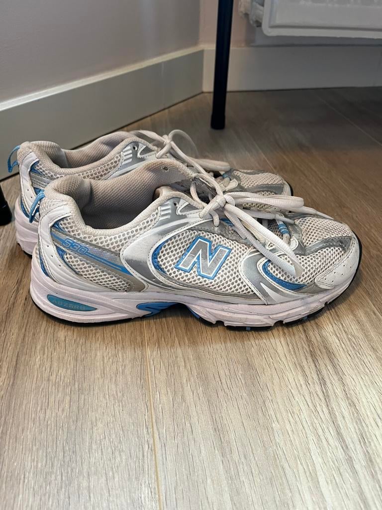 New balance wit/lichtblauw, Ophalen of Verzenden, Zo goed als nieuw, Schoenen