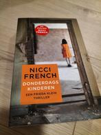 Nicci French - Donderdagskinderen, Ophalen of Verzenden, Zo goed als nieuw, Nicci French
