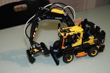 Lego Technic 42053 Volvo EW160E Project (met PF optie) beschikbaar voor biedingen