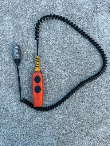 Afstandsbediening hollandia voor  laadklep beschikbaar voor biedingen