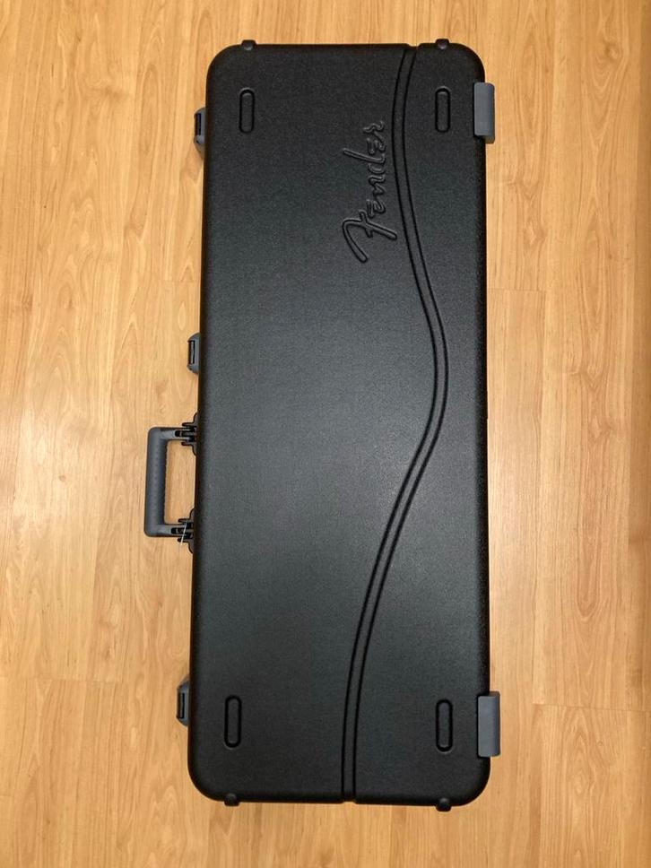 Fender  Flightcase deluxe molded, Strat / Tele, Muziek en Instrumenten, Behuizingen en Koffers, Zo goed als nieuw, Elektrische gitaar