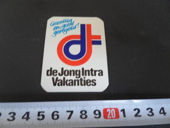sticker de Jong Intra Vakanties gezellig en goed geregeld !*, Verzamelen, Stickers, Zo goed als nieuw, Bedrijf of Vereniging, Ophalen