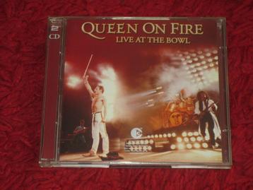Queen - Queen On Fire - Live at the Bowl 1982 - Dubbel CD. beschikbaar voor biedingen