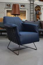 Luxe stoere fauteuil RAZ Jess Design metaal leer Kobaltblauw