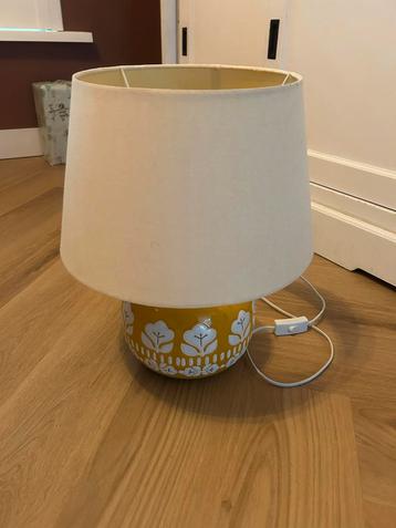 Gele Tafellamp met vintage bloemenmotief Maisons du Monde beschikbaar voor biedingen