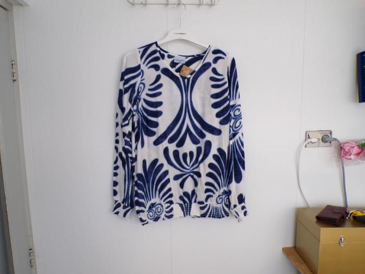 Gaaf tuniek wit/blauwtinten Zhenzi S - 42/44 nieuw! (2x), Kleding | Dames, Grote Maten, Nieuw, Blouse of Tuniek, Overige kleuren