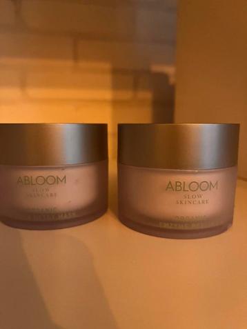 ABLOOM Organic Enzyme Peeling en Organic Green Detox Mask beschikbaar voor biedingen