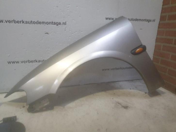 Spatbord Links Voor Opel Vectra B Caravan (31) 1997, Auto-onderdelen, Carrosserie en Plaatwerk, Opel, Gebruikt