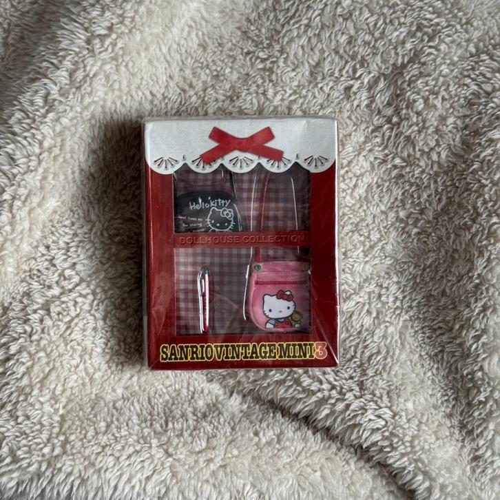 Zeldzame Sanrio Vintage Mini 3 Hello Kitty Miniatuur, Verzamelen, Poppetjes en Figuurtjes, Nieuw, Ophalen of Verzenden