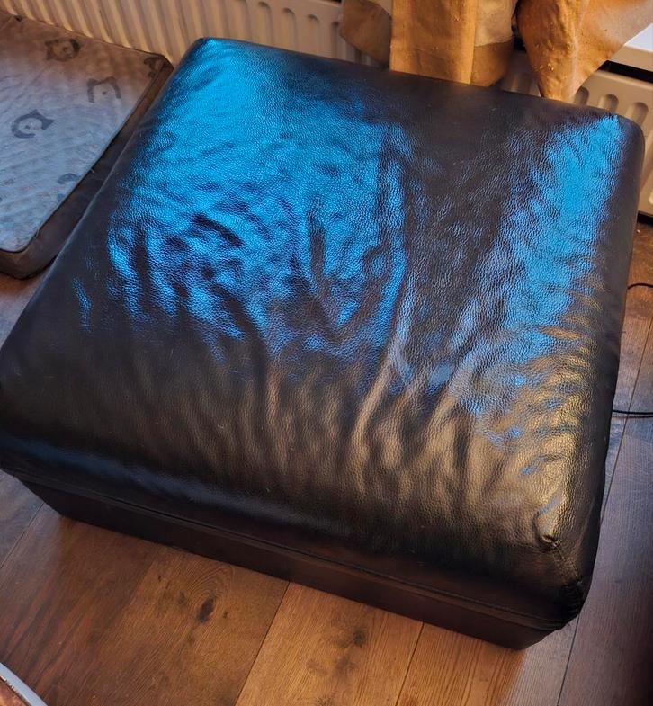 Zwarte poef / hocker met opbergruimte, Huis en Inrichting, Banken | Voetenbanken en Poefen, Gebruikt, 75 tot 100 cm, 75 tot 100 cm