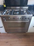 SMEG fornuis, 5 pits met wokbrander, hetelucht oven, rvs, Witgoed en Apparatuur, Fornuizen, 60 cm of meer, 5 kookzones of meer