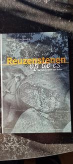 Reuzenstenen op de es, de hunebedden van Rolde, Gelezen, Ophalen of Verzenden, 20e eeuw of later