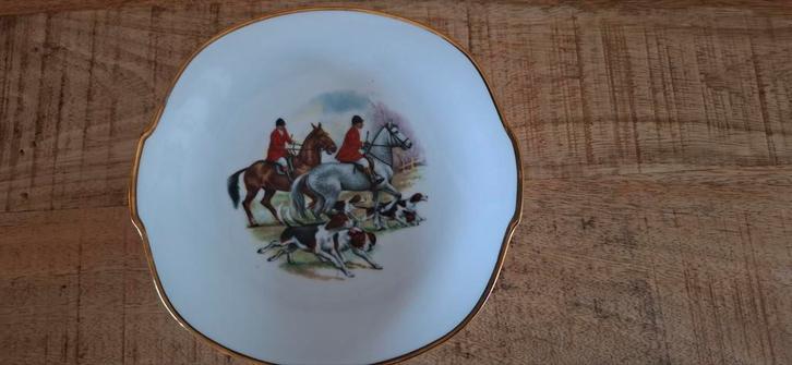 Vintage verzameling serviesgoed  o.a Wedgwood Royal Albert, Antiek en Kunst, Antiek | Schalen, Ophalen