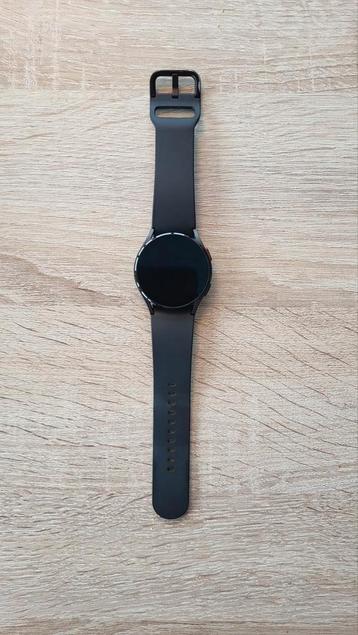 Smartwatch - Samsung Galaxy Watch 4 - 40mm beschikbaar voor biedingen
