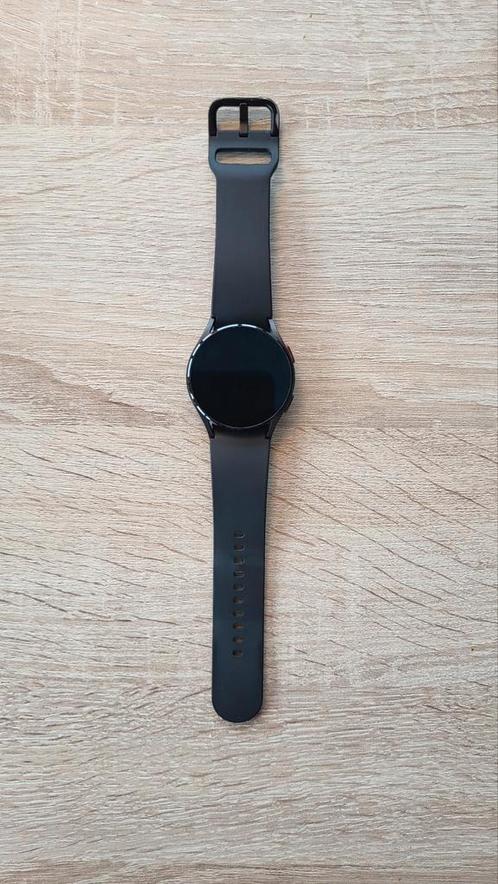 Smartwatch - Samsung Galaxy Watch 4 - 40mm, Sieraden, Tassen en Uiterlijk, Smartwatches, Gebruikt, Android, Zwart, Afstand, Calorieverbanding