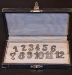 Antieke tafelnummers in origineel doosje, Antiek en Kunst, Ophalen