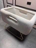 HELEMAAL NIEUW EN ONGEBRUIKTE LUXE BABYWIEG/ BABY BED!!, Ophalen of Verzenden, Nieuw, Wieg
