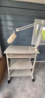 Trolley werktafel met loeplamp, Huis en Inrichting, Tafels | Sidetables, Ophalen of Verzenden, Gebruikt, 25 tot 50 cm, Rond